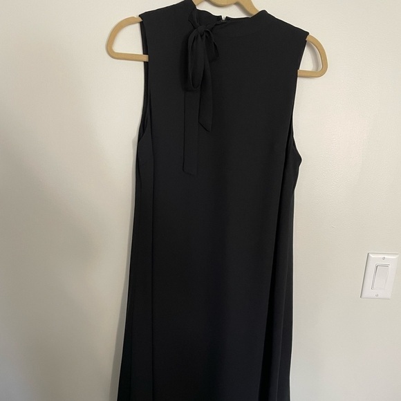 🛍️2 for $10 The Limited Dress Size M - Picture 1 of 4